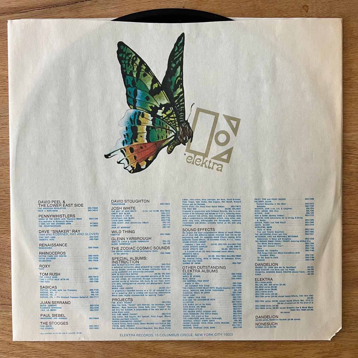 Crow Dog's Paradise - Songs Of The Sioux / 1st US Press. 1971 - (M-/VG+)