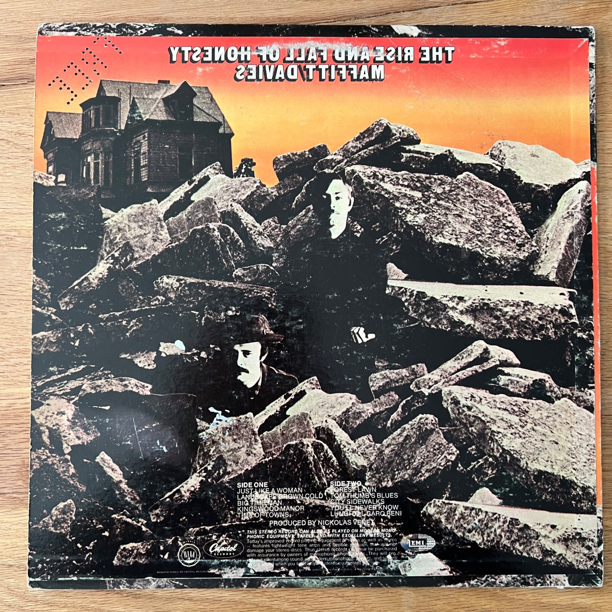 Maffitt-Davies - L'Ascension et le déclin de l'honnêteté / 1. Presses américaines. 1968 - (Valeur TB+/Valeur TB+)