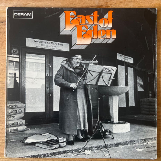 À l'Est d'Éden - Snafu / 1re édition britannique. 1970 - (Sol+/Sol+)