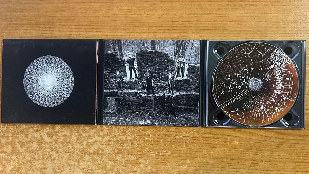 Sixxis - Hollow Shrine / CD - 1st NL Press. 2014 - Digipak