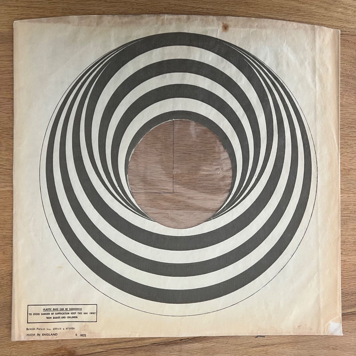 Dr. Z - Trois parties de mon âme / 1re édition britannique. 1971 - (Valeur VG++/Valeur VG++)