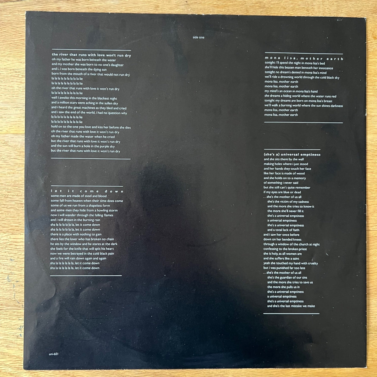 Cygnes - Le Monde en feu / 1re édition américaine. 1989 - (M-/VG++)