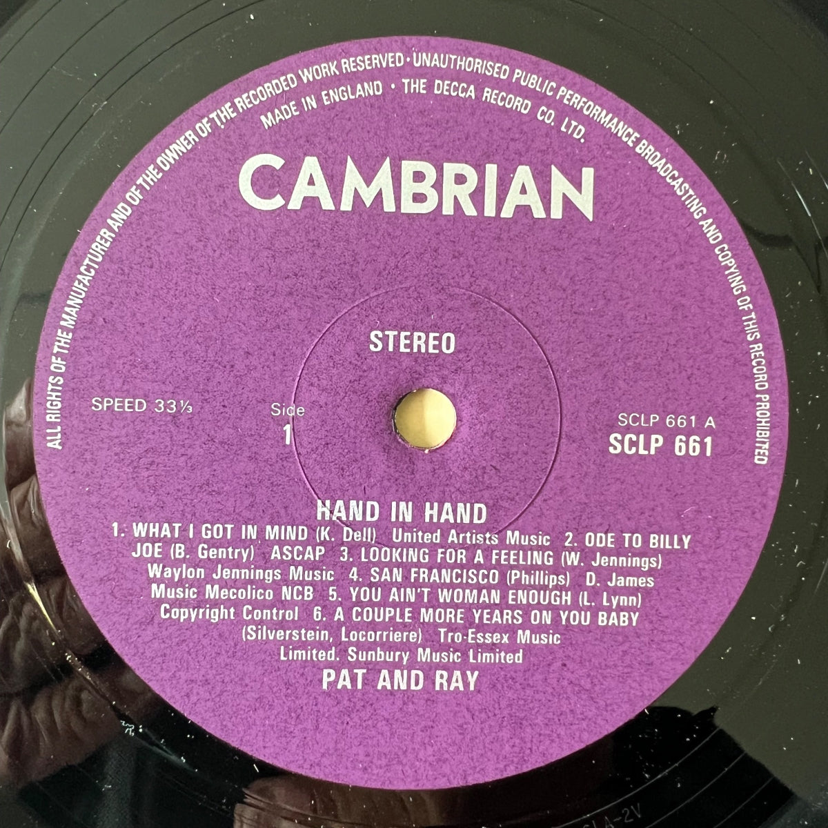 Pat And Ray - Hand In Hand / 1st UK Press 198? - (M-/VG+)