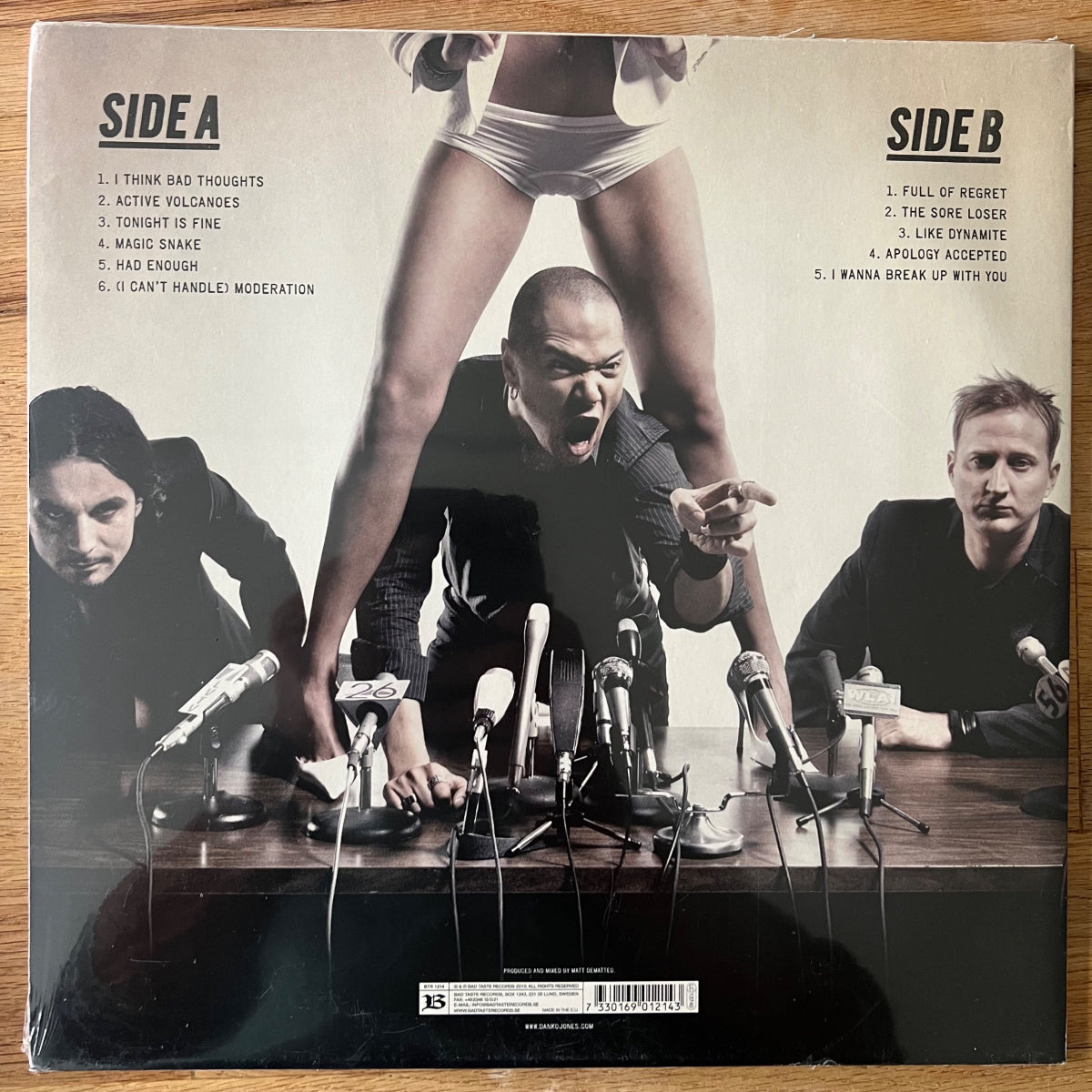 Danko Jones - Below The Belt / 1.EU-Press 2010 - (Mint / VG++ Sealed)