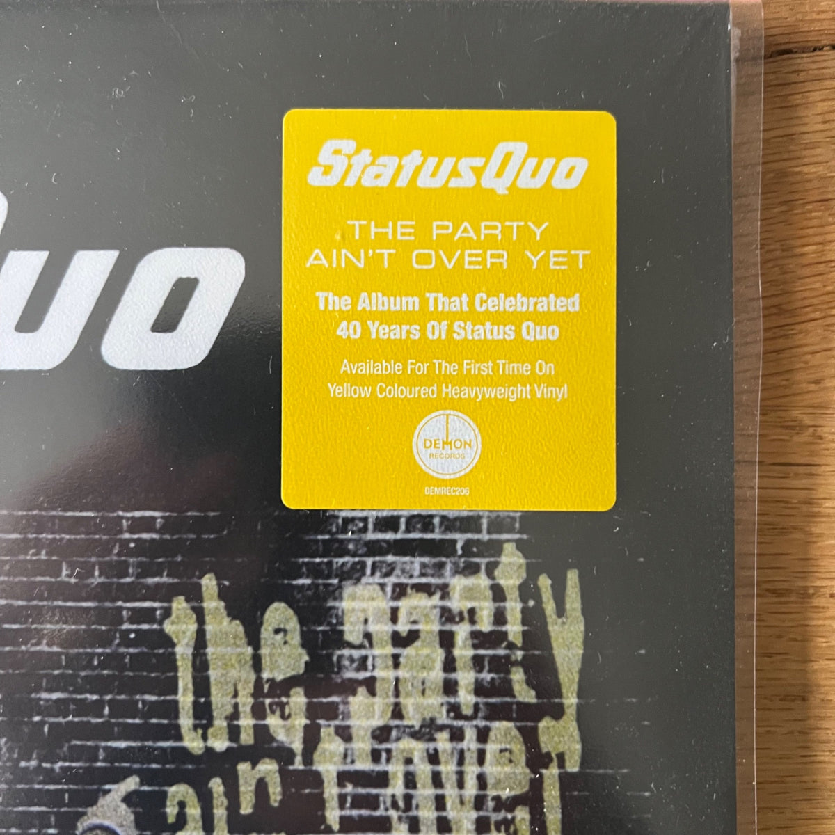 Status Quo - The Party Ain't Over Yet.. / 2 LP - 1st EU Press. 2017 - (Mint & sealed)