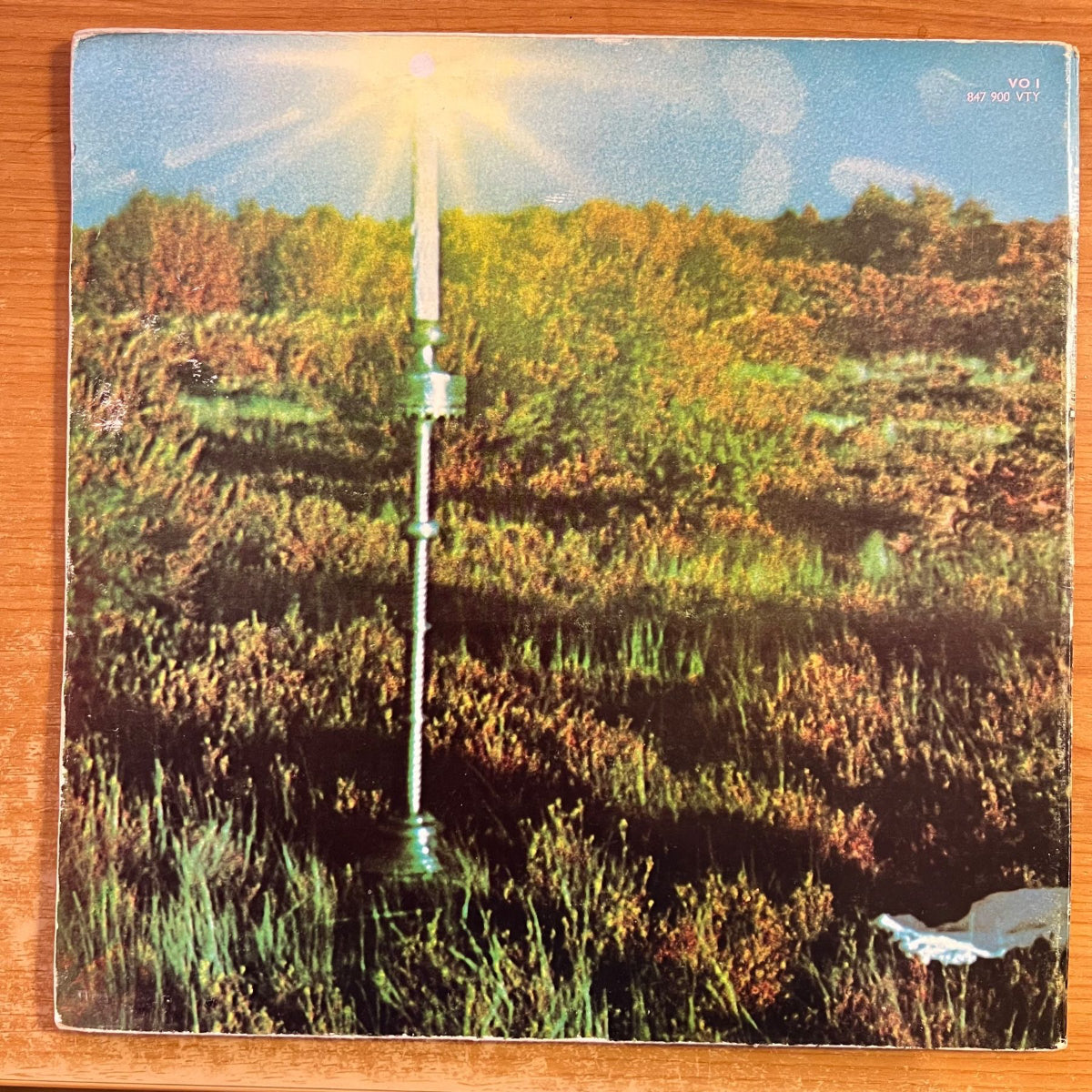Colisée - Suite Valentyne / 1re édition britannique. 1969 - (VG++/VG+)