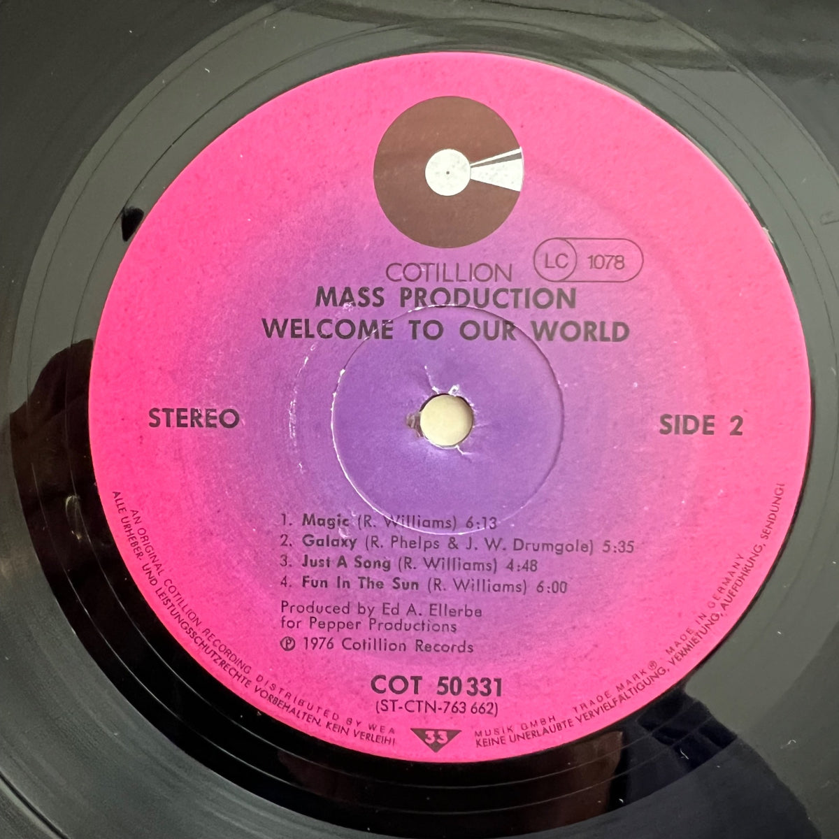 Mass Production - Welcome To Our World / 1. D-Press. 1976 - (M-/VG+)