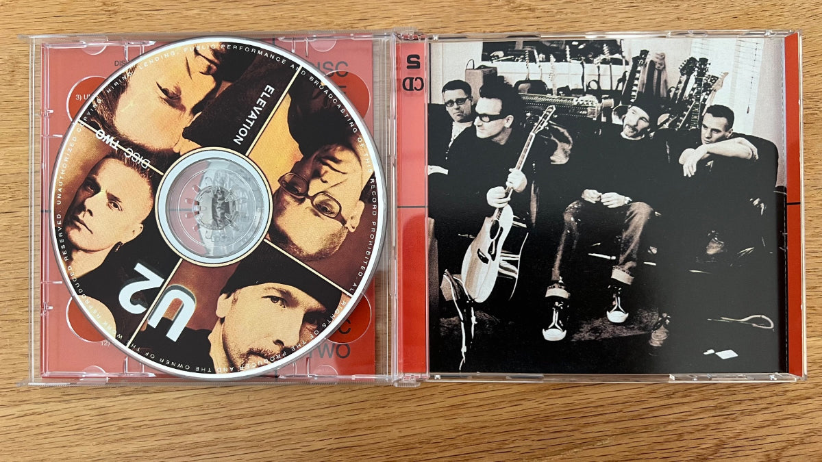 U2 - Elevation / 2 CD - EU Press. 2001 - (M-/M-)
