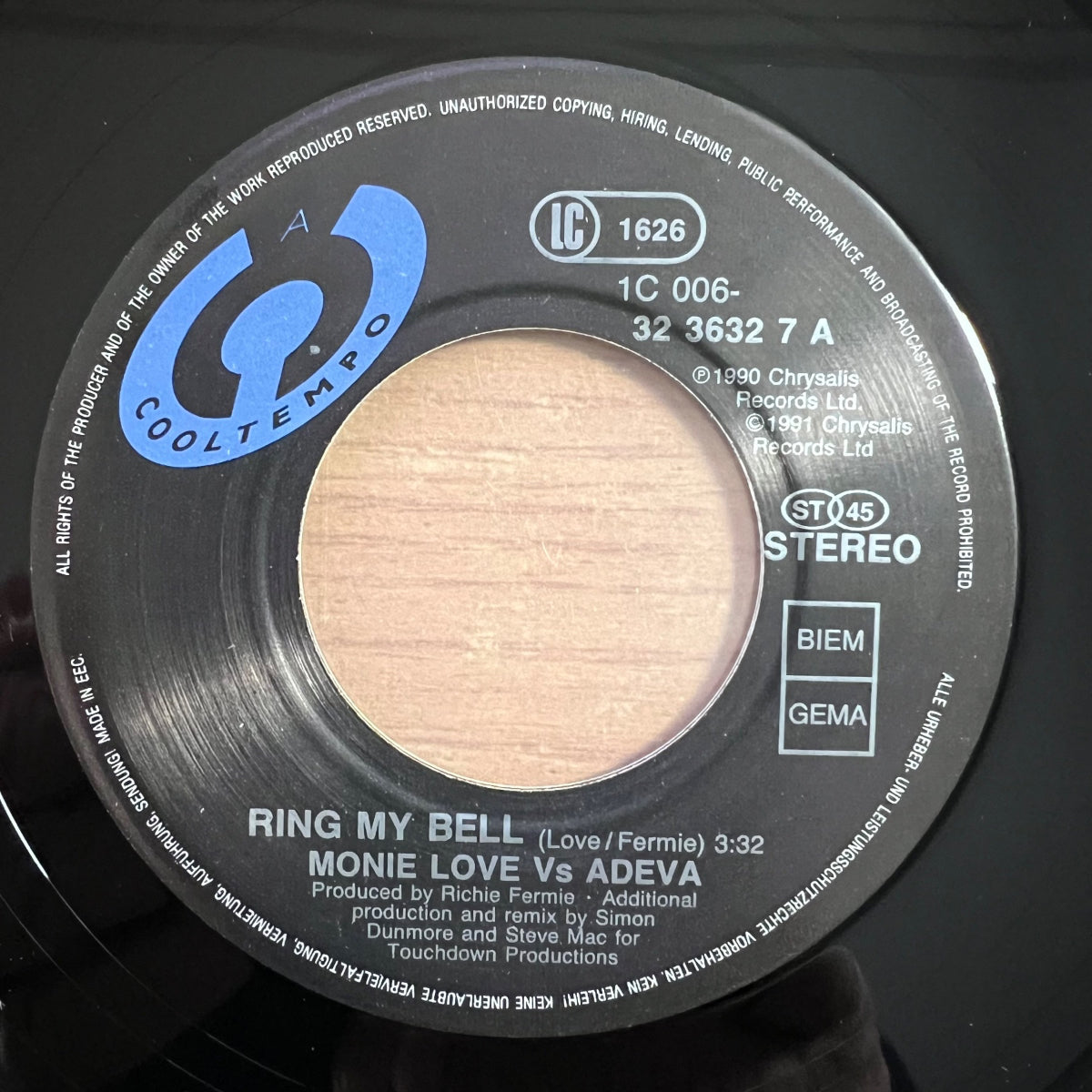 Monie Love Vs. Adeva - Ring My Bell / 1. EU-Press. 1991 - (M-/M-)