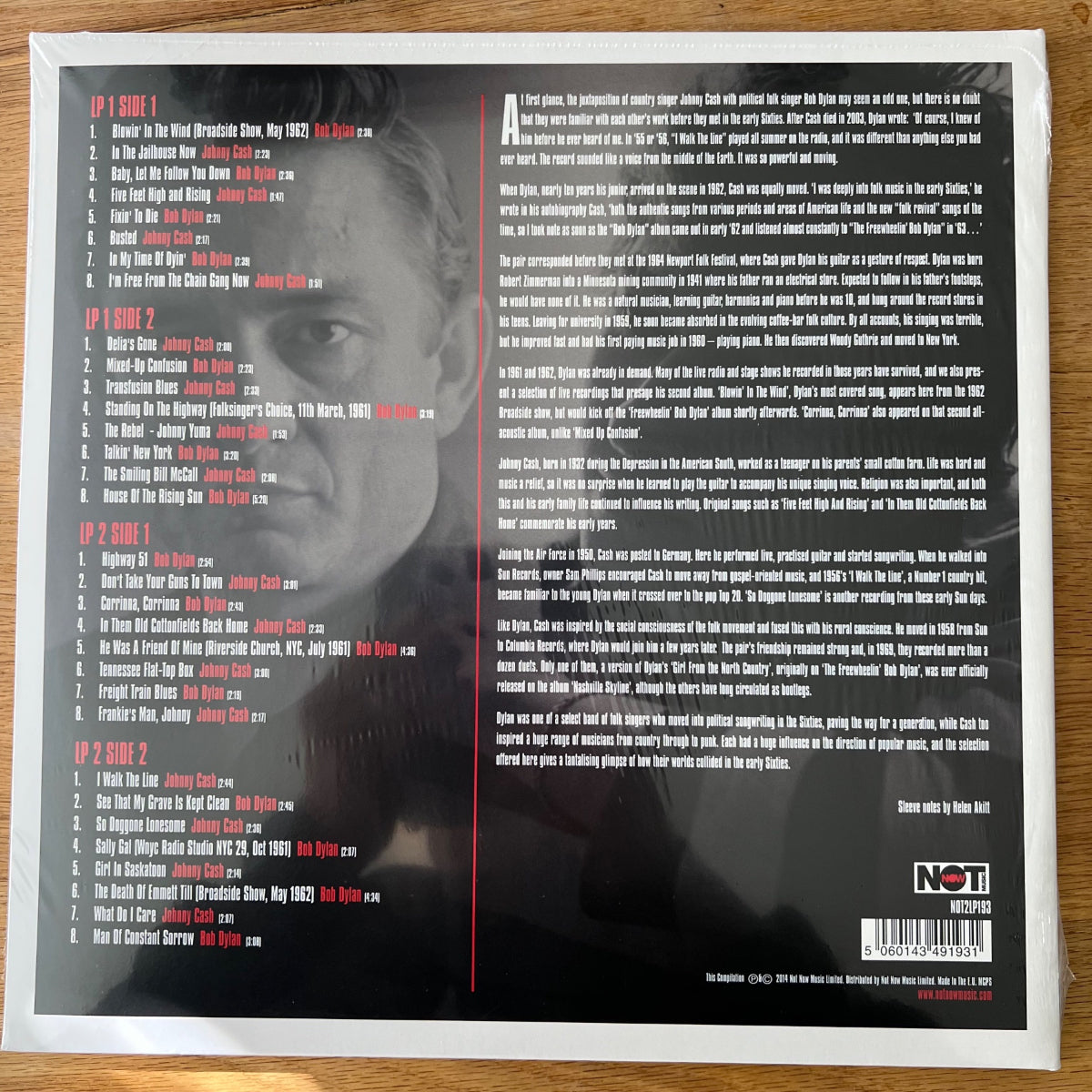 Johnny Cash contre Bob Dylan - Le Chanteur et la Chanson / 1re édition britannique. 2014 - (Neuf et scellé)