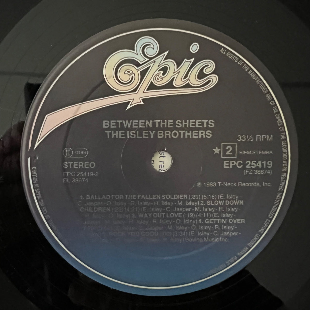 Isley Brothers - Between The Sheets / 1. NL Press. 1983