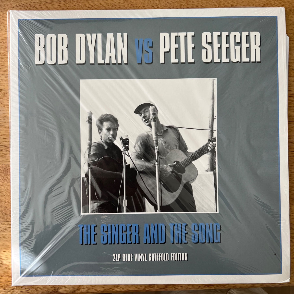 Bob Dylan Vs Pete Seeger - The Singer And The Song / 1st UK Press. 2014 - (Mint)