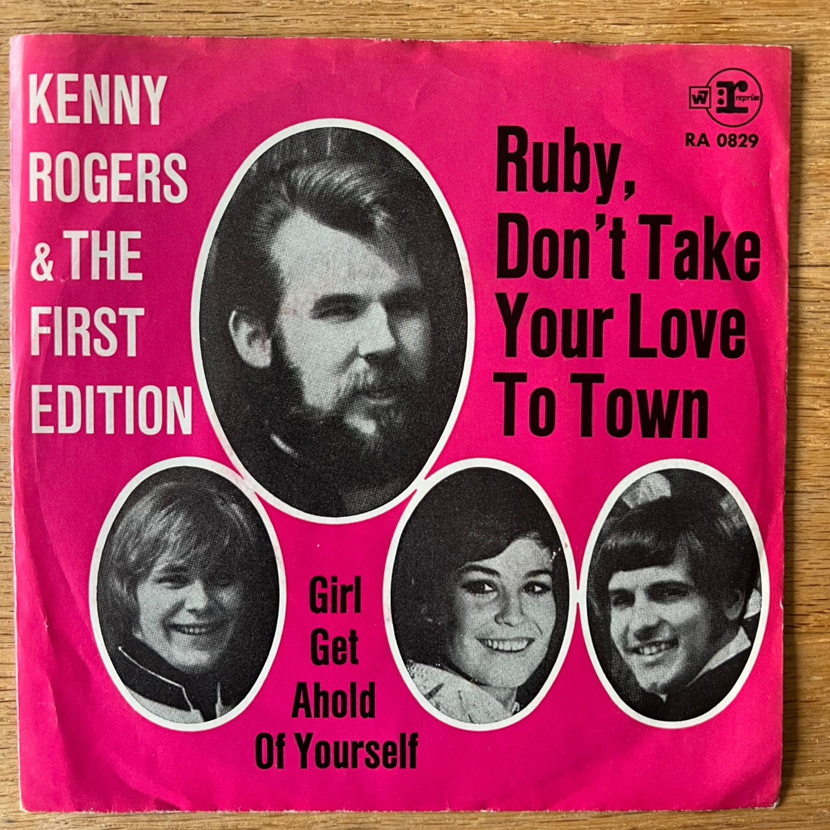 Kenny Rogers & First Edition - Ruby, Don't Take Your Love To Town / 1. D-Press. 1969 - (VG++/VG++)