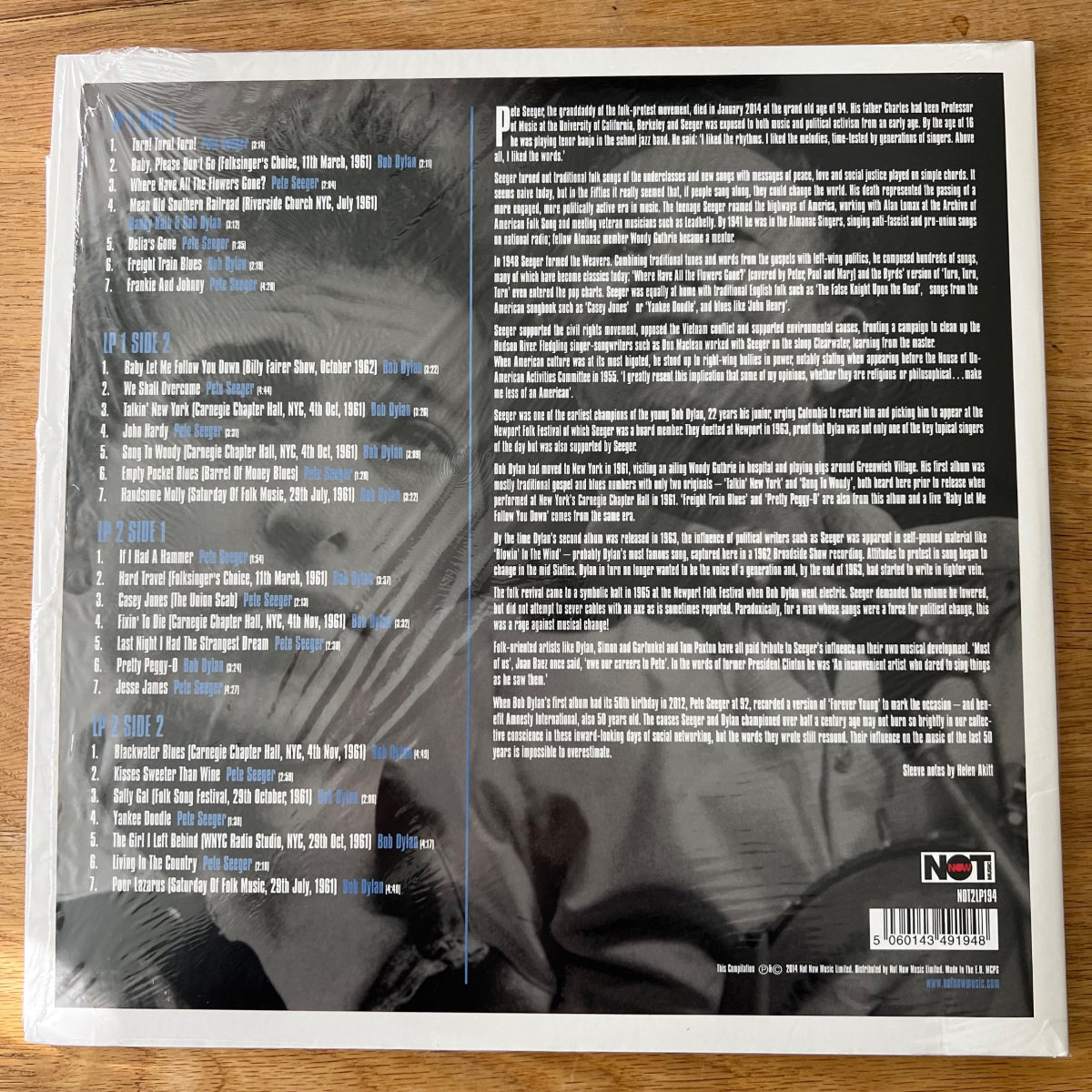 Bob Dylan Vs Pete Seeger - The Singer And The Song / 1st UK Press. 2014 - (Mint)