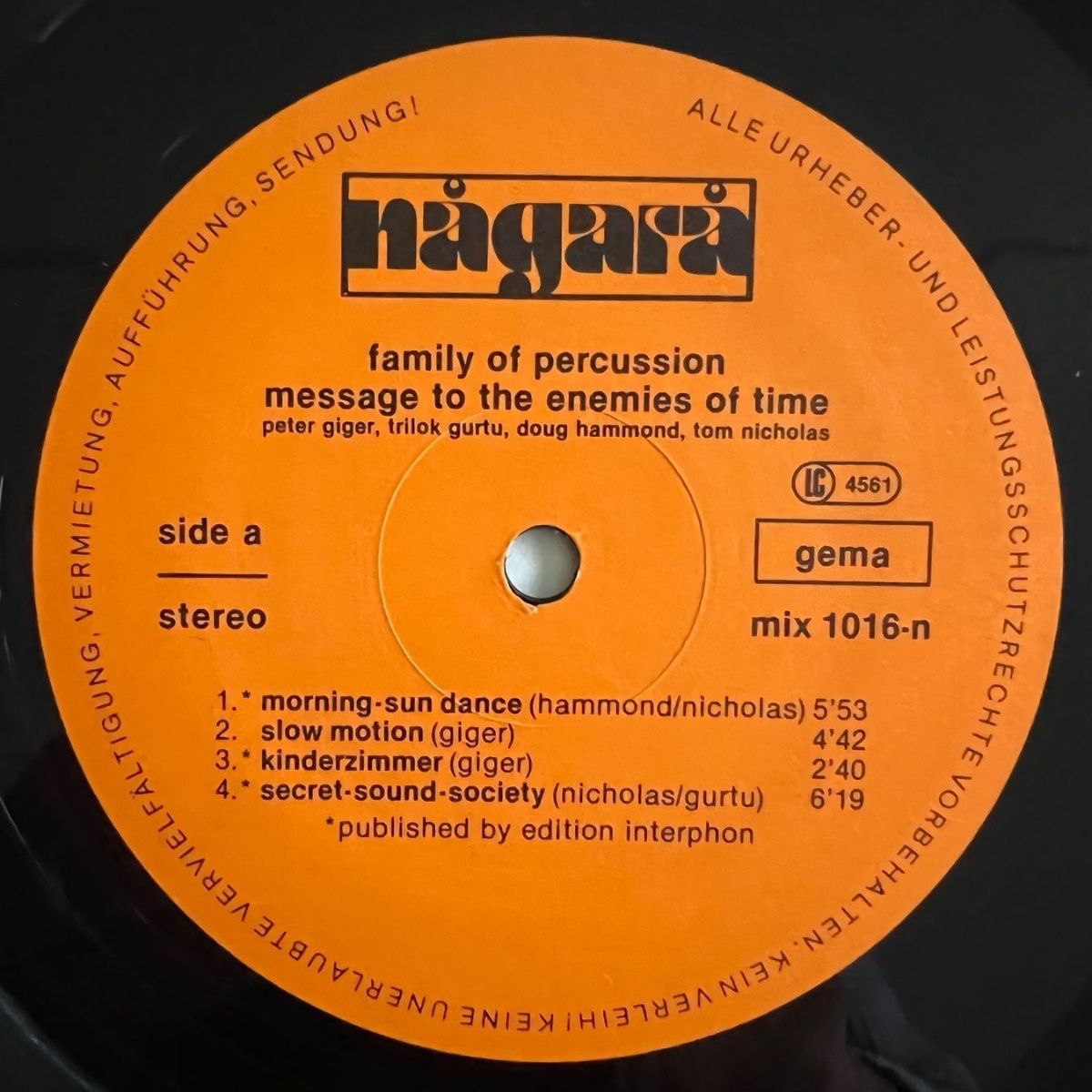 Family Of Percussion - Message To The Enemies Of Time / 1. D-Press. 1978 - (M-/VG++)
