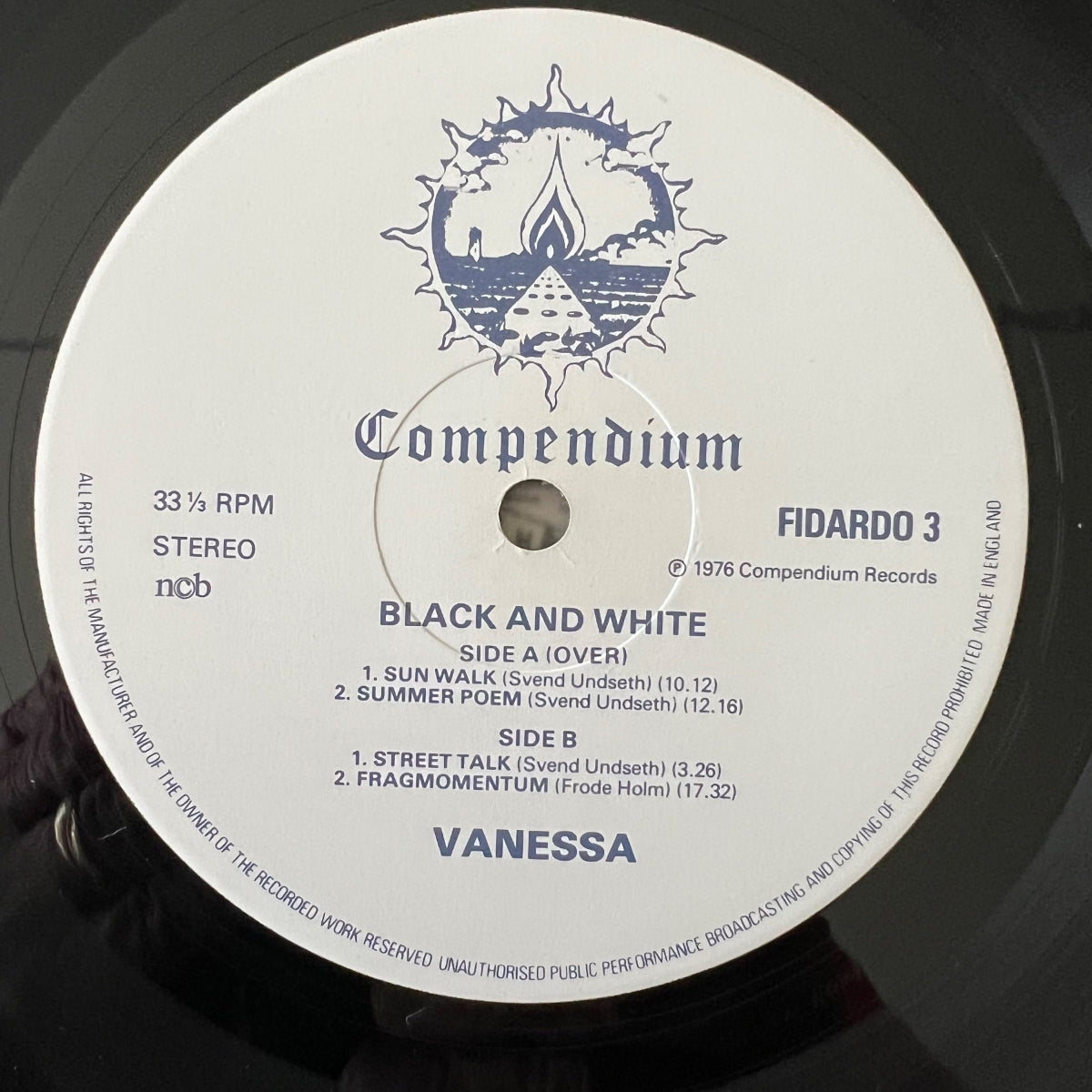 Vanessa - Black And White / 1. Norway Press. 1976 - (M-/VG++)