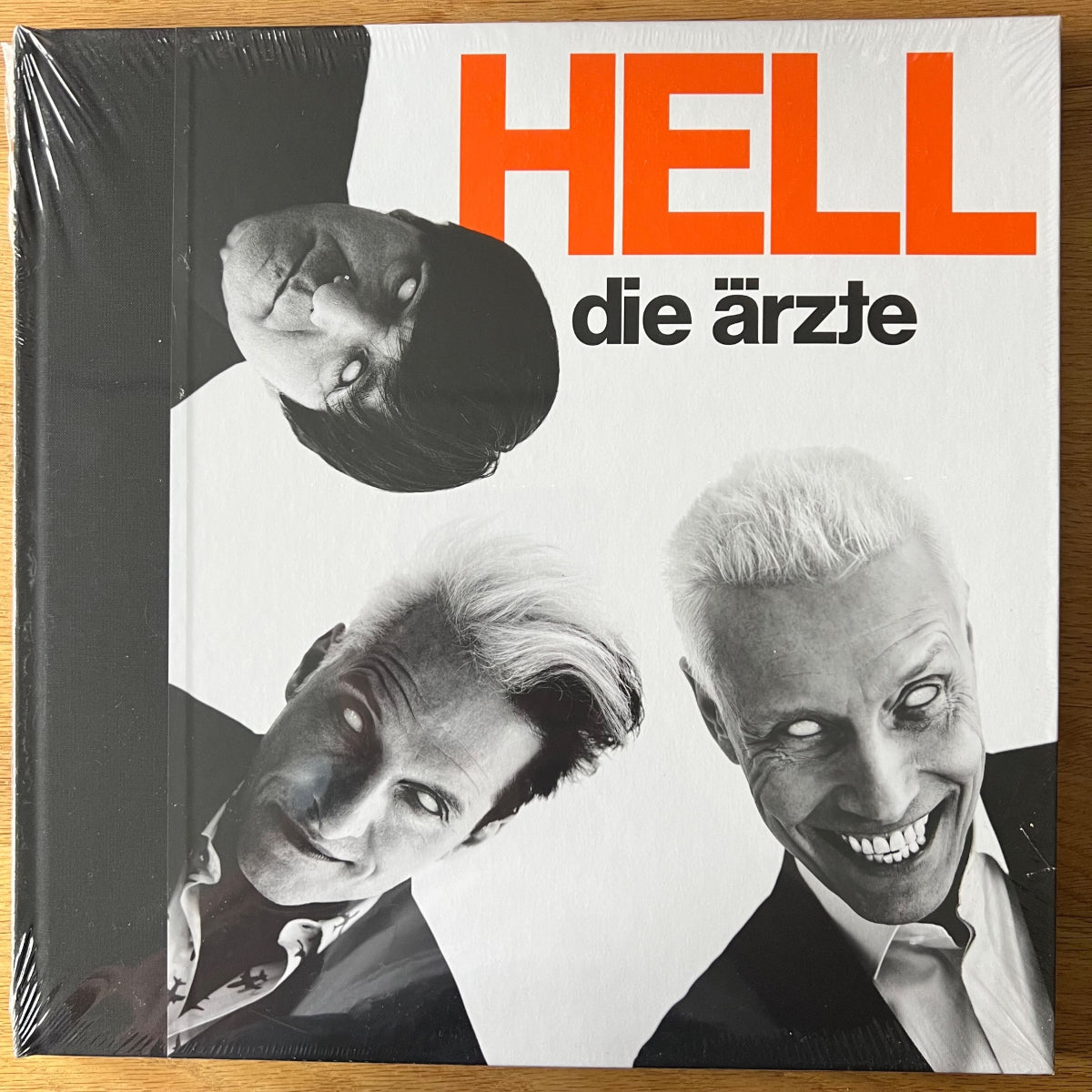 Ärzte - Hell / 2 LP & Buch - 1. D-Press. 2020 - (Mint & Sealed)