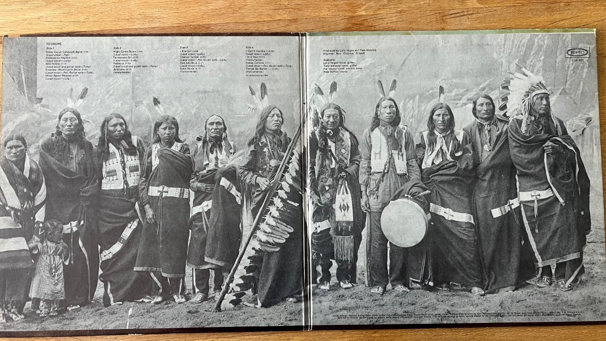 Redbone - Same / 2 LP - 1st US Press. 1970 - (M-/VG+)