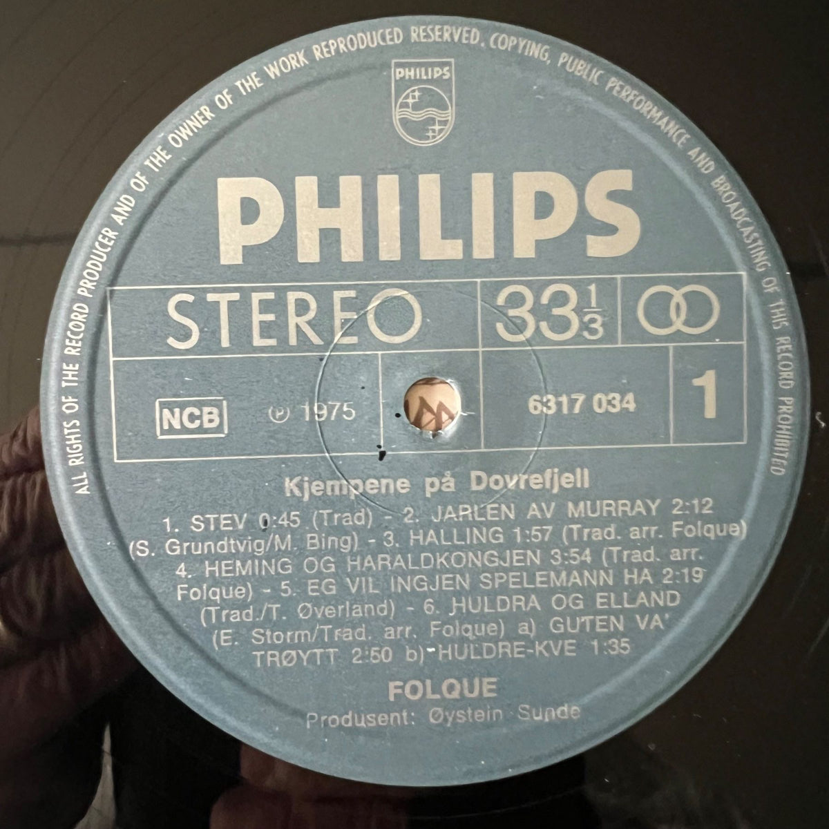 Folque - Kjempene På Dovrefjell / 1. Norway-Press. 1975 - (M-/VG++)