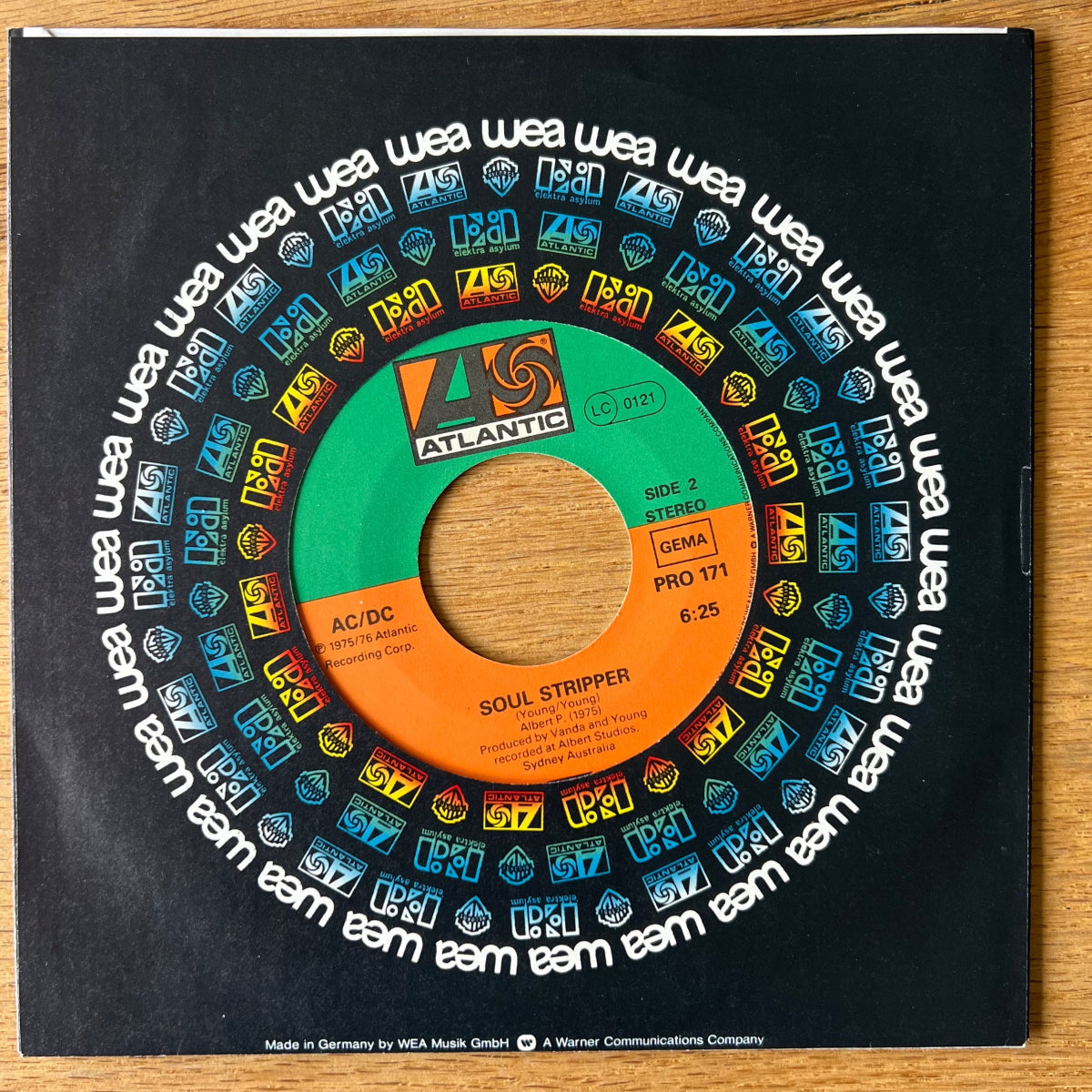 AC/DC - 3 Record Set / 1. D-Press. 1981 incl. 7" & Poster & Single Puck - (M-/VG++)
