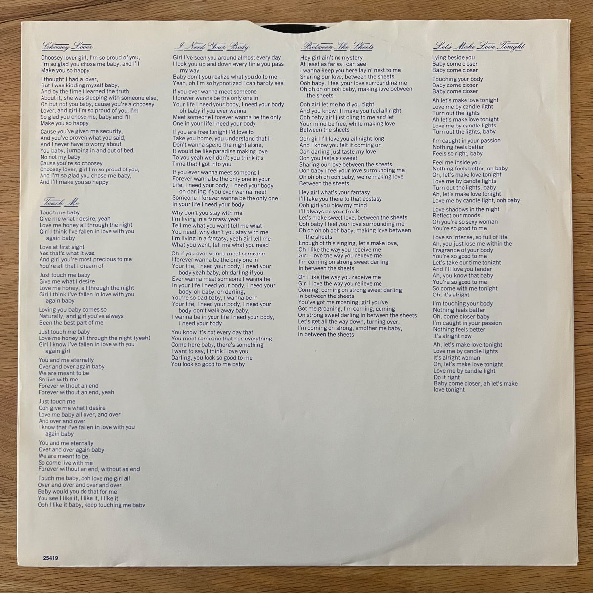 Isley Brothers - Between The Sheets / 1. NL Press. 1983