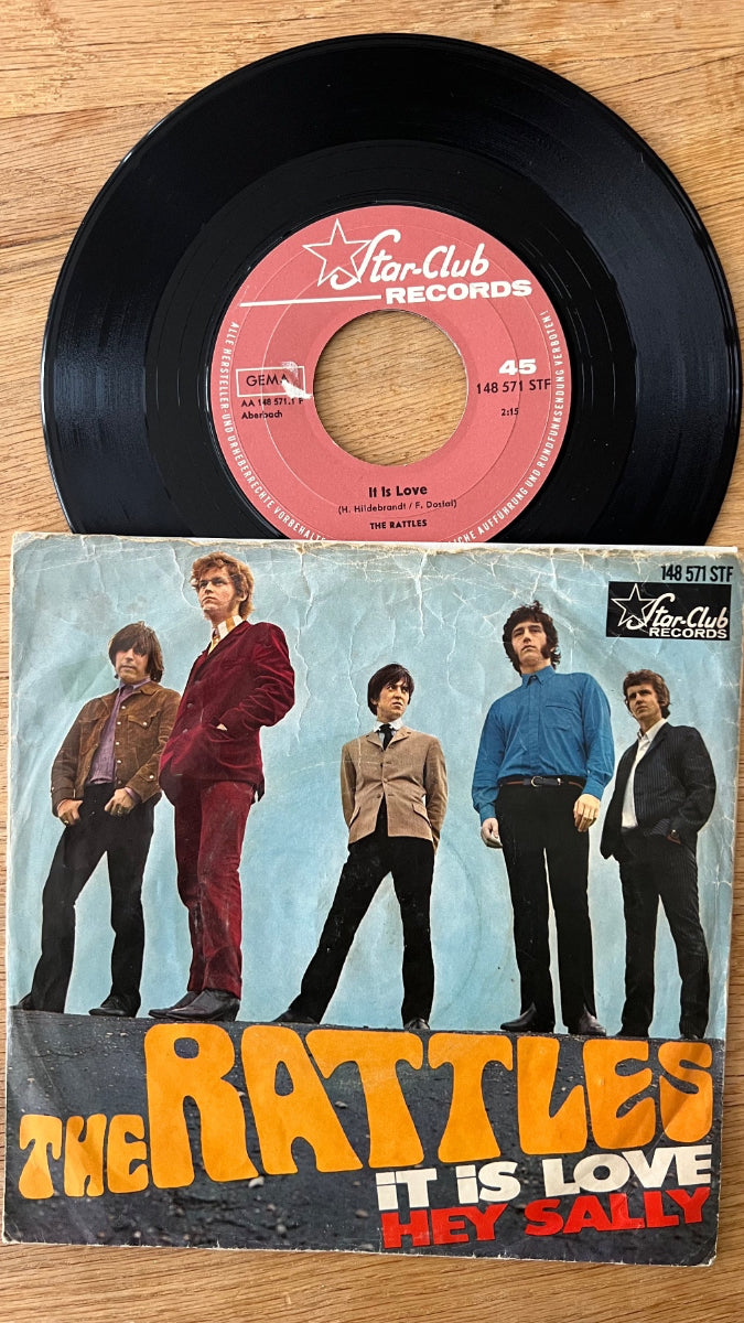 Rattles - It Is Love / 1. D-Press. 1966 - (VG+/VG)