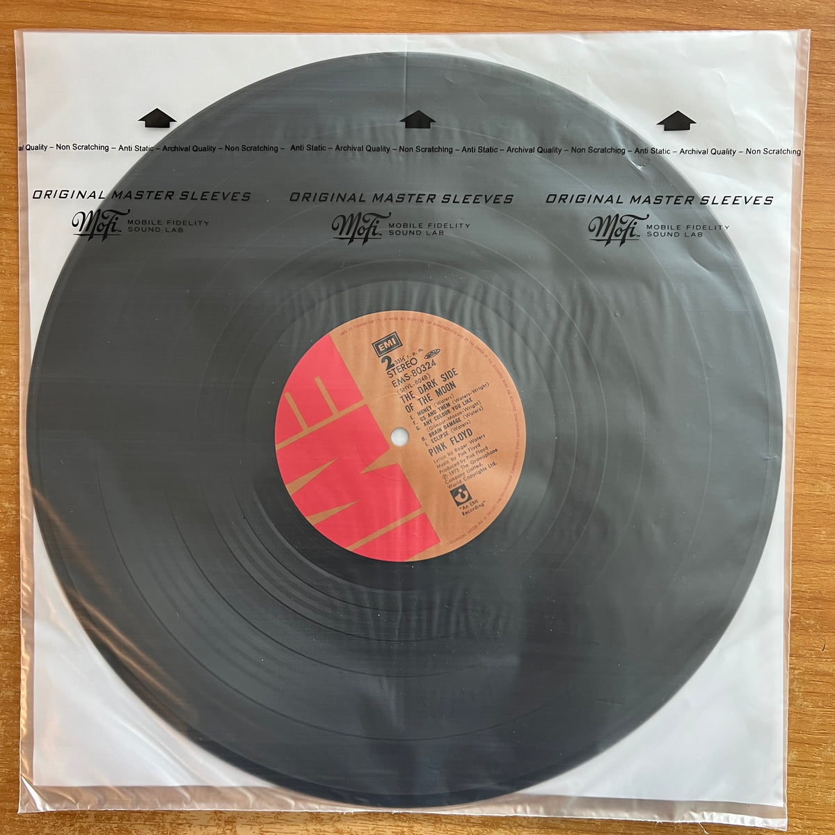 Pink Floyd - The Dark Side Of The Moon / Japan-Press. 1974 - (M-/VG+)