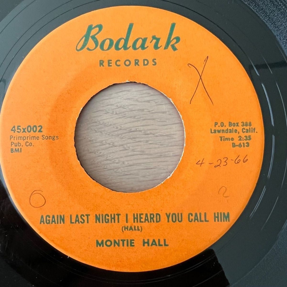 Montie Hall - Against Last Night I Heard You Call Him / 1. US-Press. 1966 - (VG/Neutral)