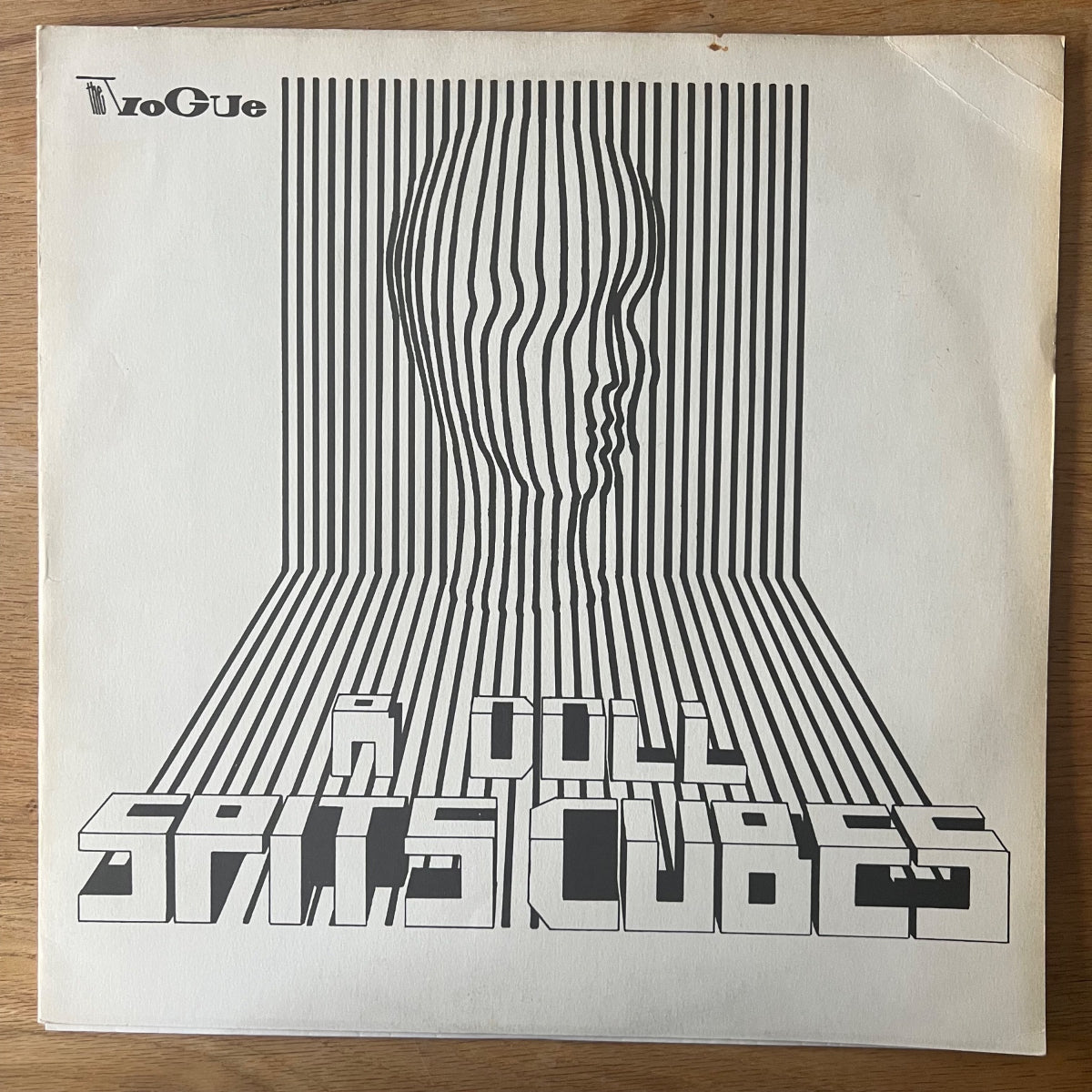 Vogue - A Doll Spits Cubes / 1. Austria-Press. 1981 - (M-/VG++)