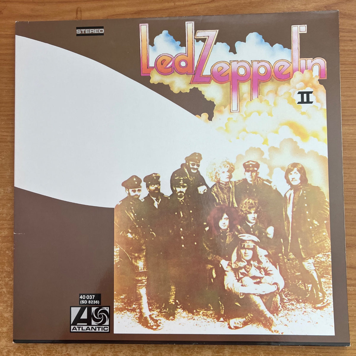 Led Zeppelin - II / D-Press. Reissue - (M-/M-)