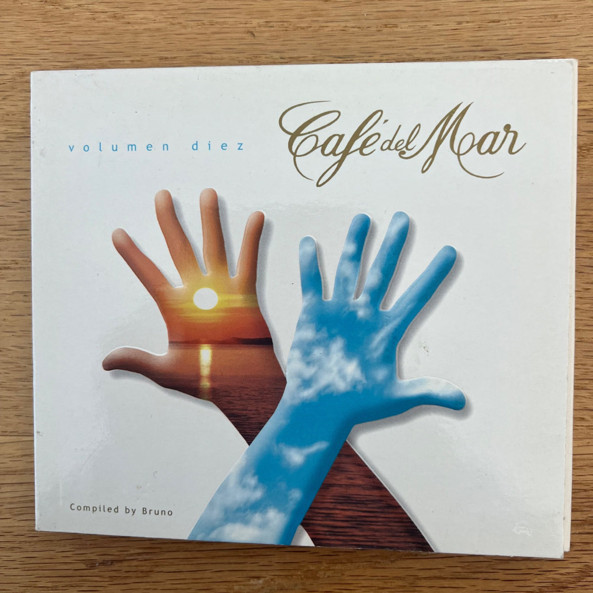 Various - Café Del Mar Volumen Diez / CD - 1. Spain-Press. 2003 - (M-/M-)