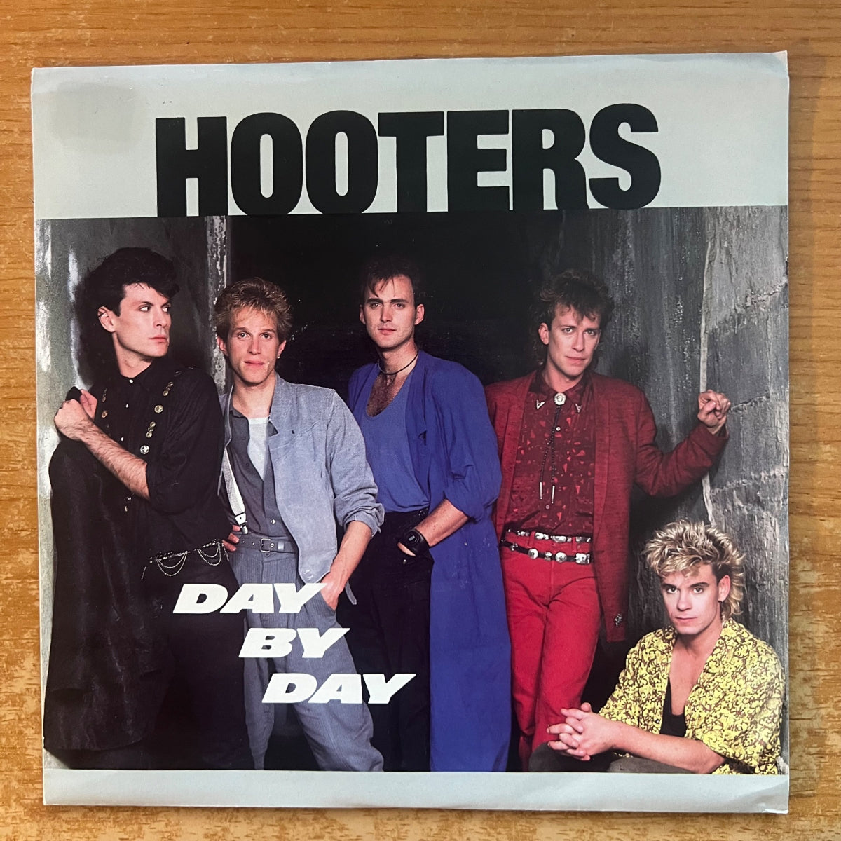 Hooters - Day By Day / 1. US-Press. 1985 - (M-/M-)