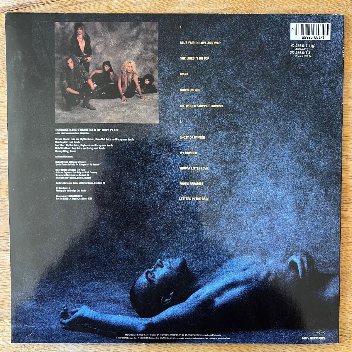Lillian Axe - Love & War / 1. D-Press. 1988 - (M-/M-)