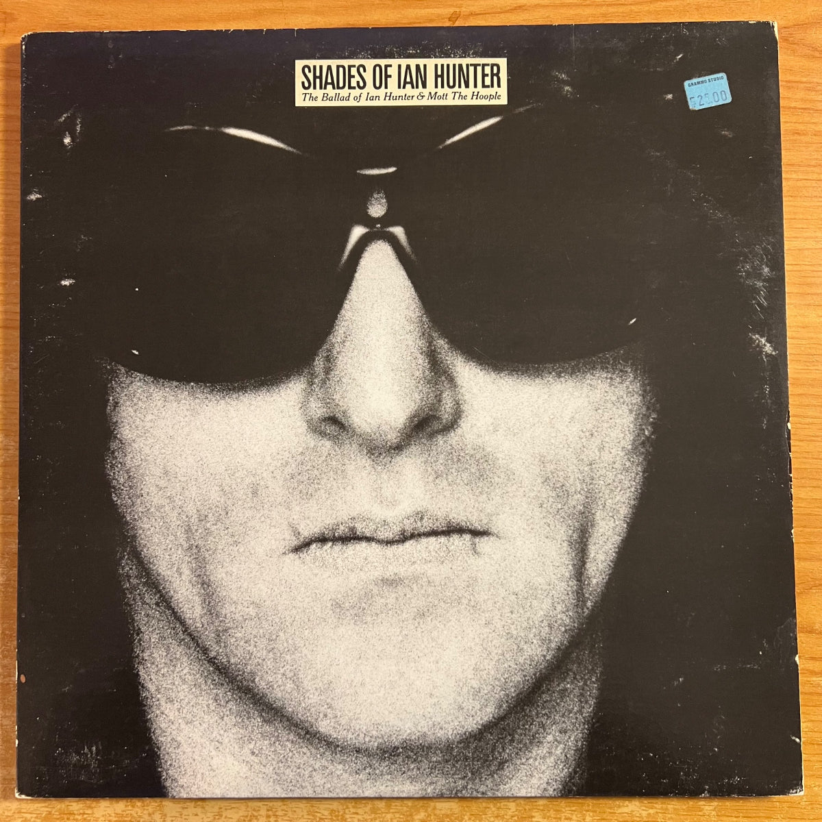 Ian Hunter - Shades Of Ian Hunter / 2 LP - 1st US Press. 1979 - (M-/VG+)