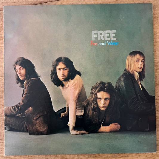 Libre - Feu et Eau / 1re édition britannique. 1970 - (M-/M-)