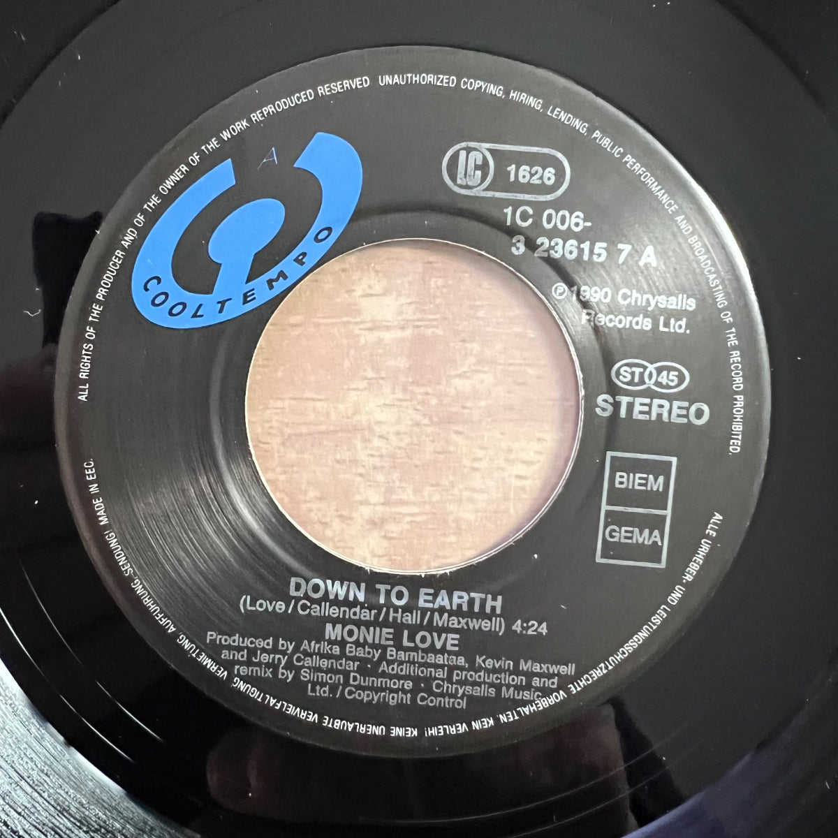 Monie Love - Down To Earth / 1. EU-Press. 1990 - (M-/M-)