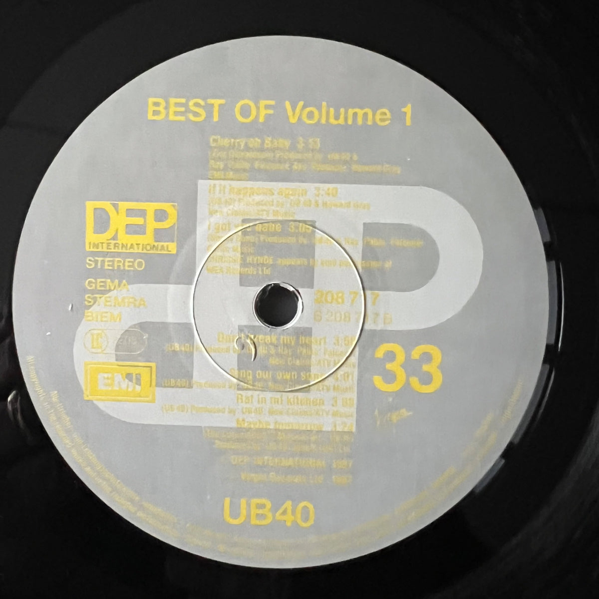 UB40 - The Best Of (Vol. 1) // 1. D-Press 1987 - (M-/VG++)