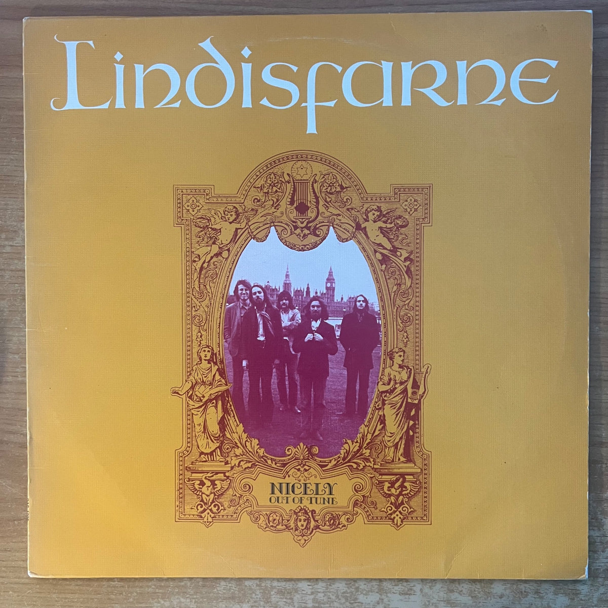Lindisfarne - Nicely Out Of Tune / 1. UK-Press. 1970 - (M-/VG++)