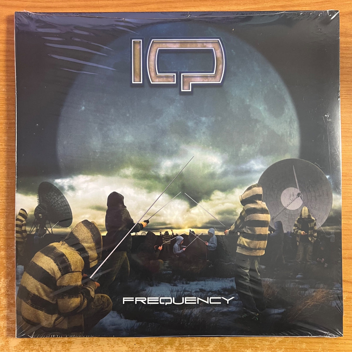 IQ - Frequency / 2 LP - 1. Press. 2021 on Vinyl - Red Vinyl - (Mint & Sealed)