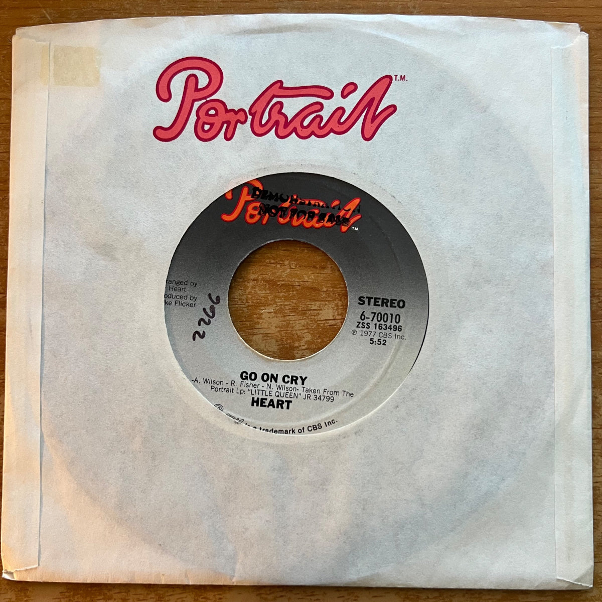 Heart - Kick It Out / 1. US-Press. 1977 - (M-/VG++)