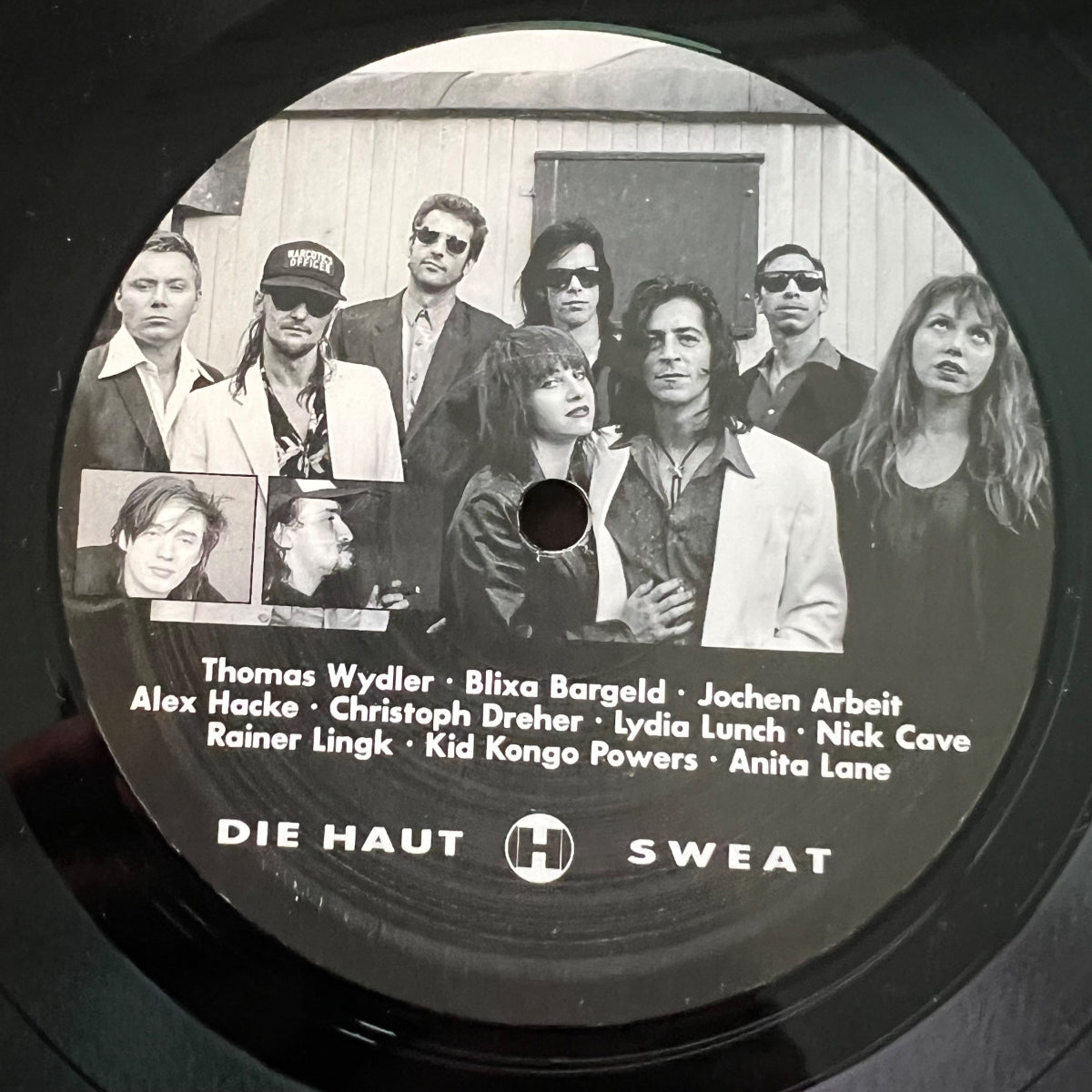 La Peau - Sweat / 1. D-Press. 1993 - (M-/VG++)