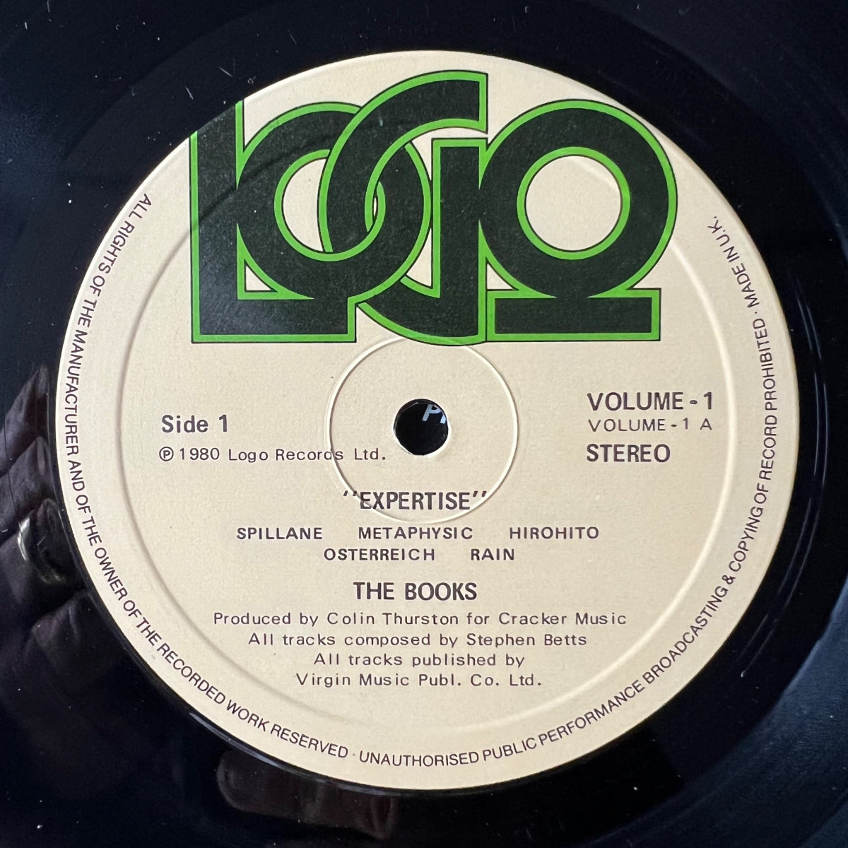Books - Expertise / 1. UK-Press. 1980 -(M-/M-)