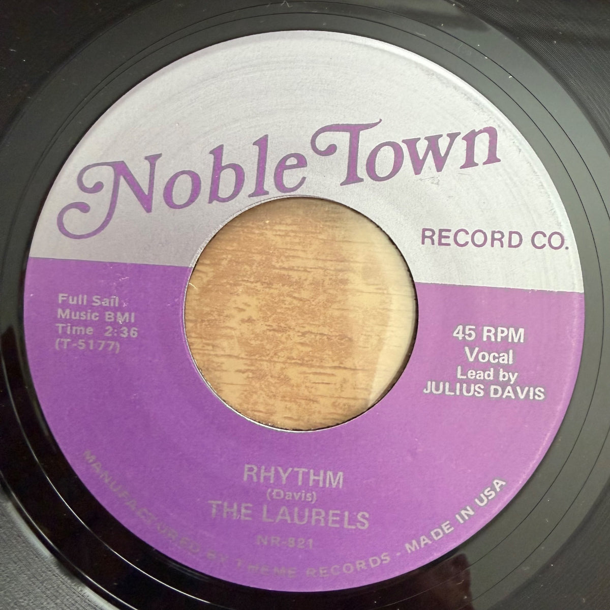 Laurels - Rhythm / 1. US-Press. 1983 - R'n'R aus den 50igern - (M-/Neutral)