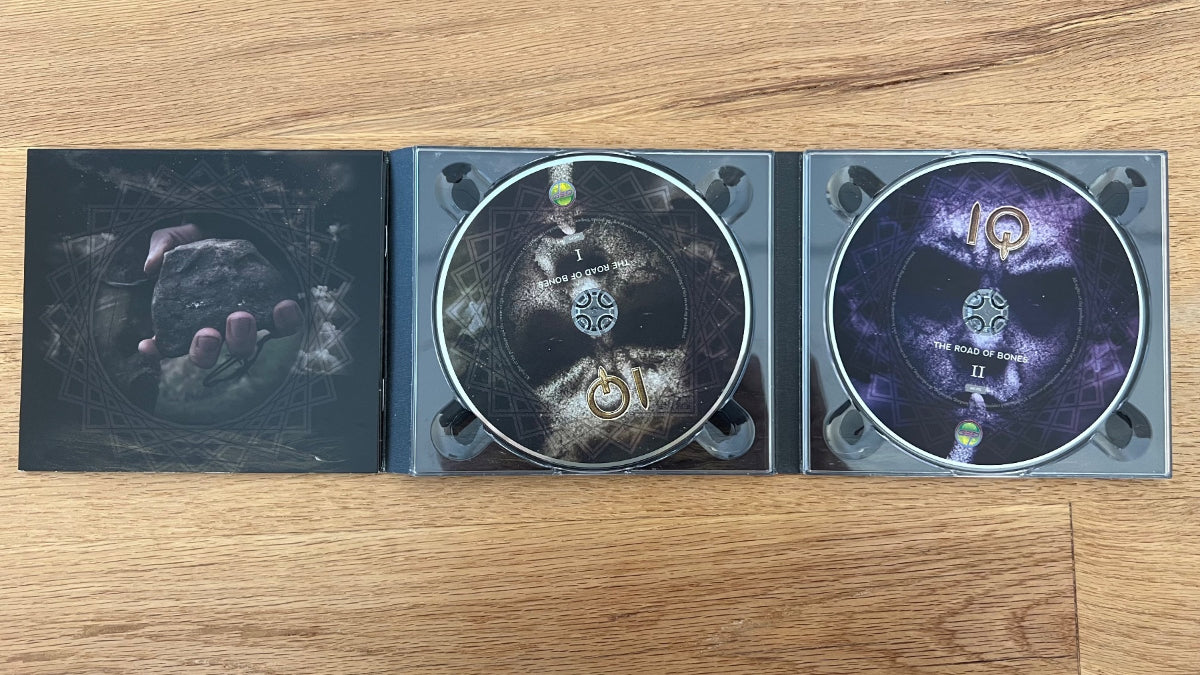 IQ - The Road Of Bones / 2 CD - UK-Press. 2014 - Digipak - (M-/VG++)