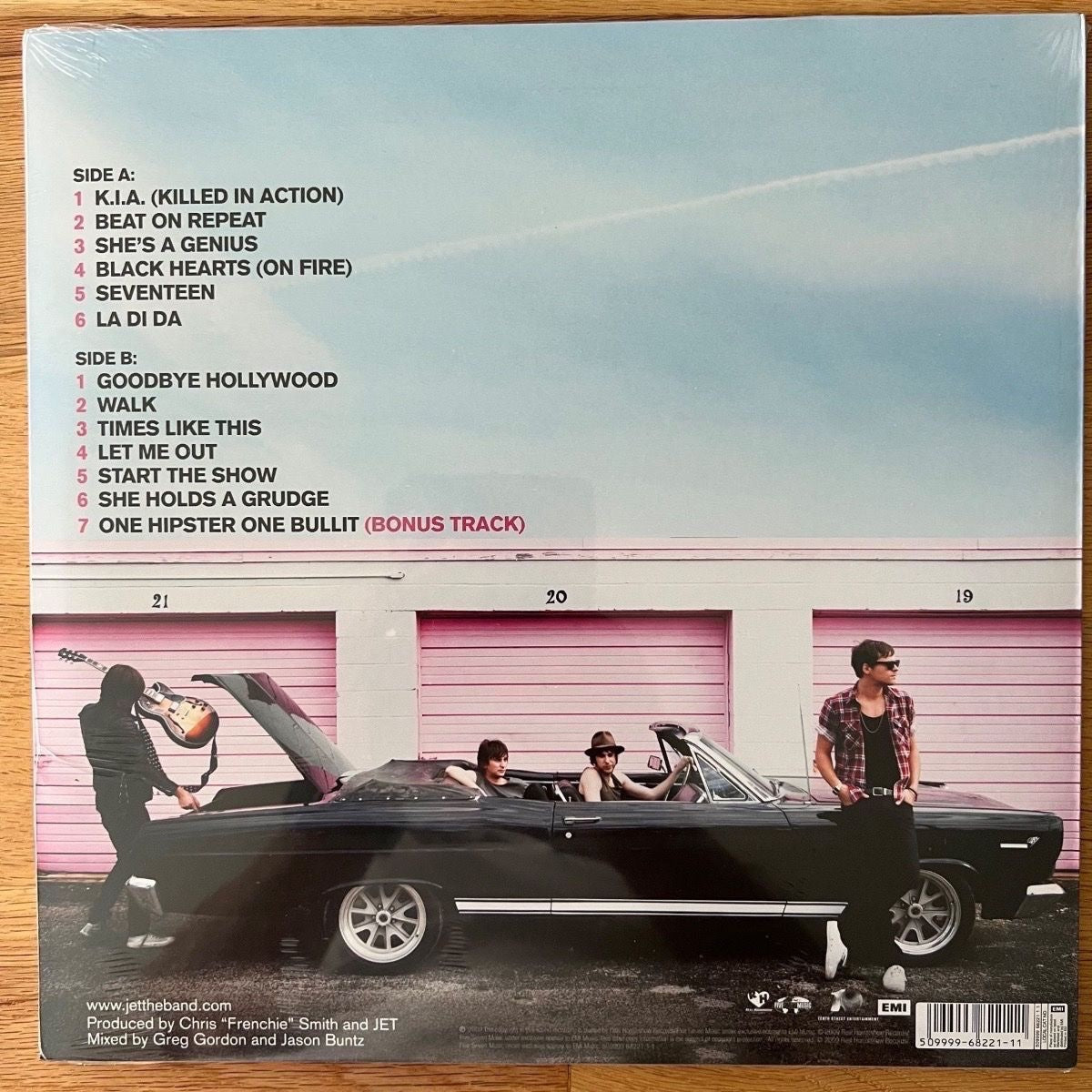 Jet - Shaka Rock / 1. EU-Press. 2009 - (Mint & Sealed)