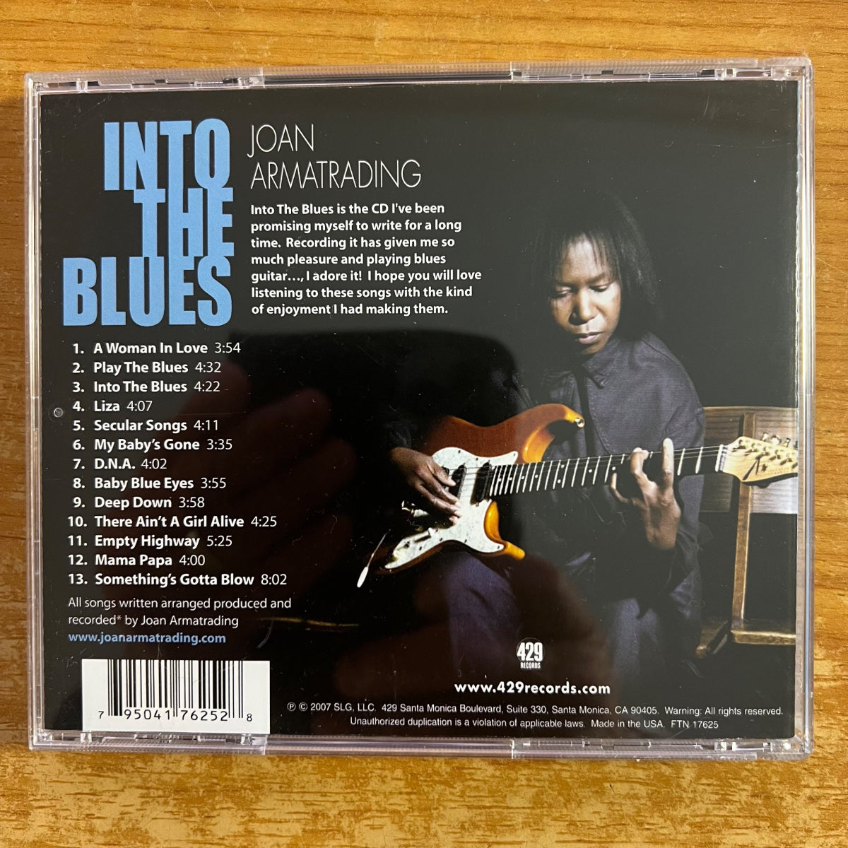 Joan Armatrading - Into The Blues / CD - 1. US-Press. 2007 - (M-/M-)