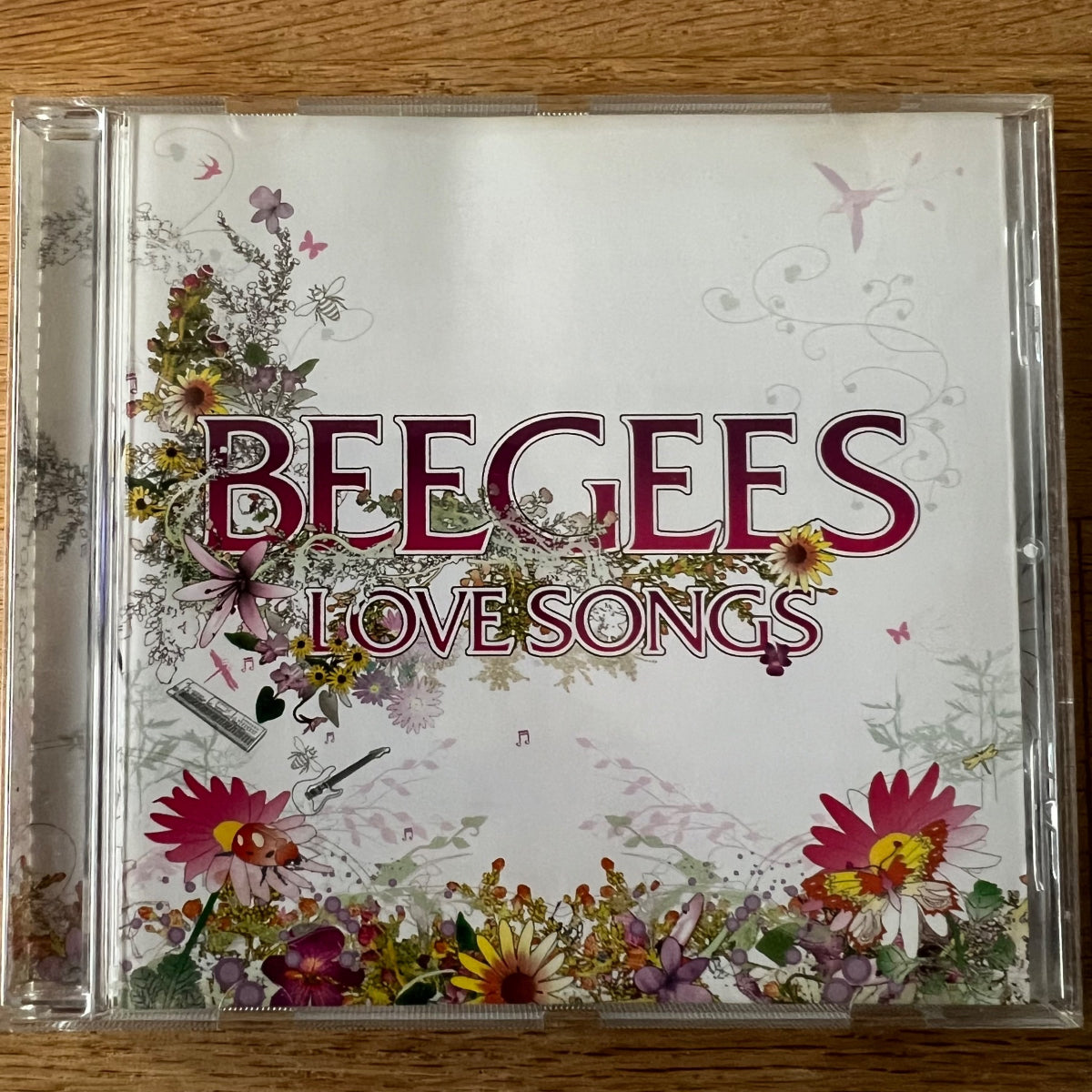 Bee Gees - Love Songs / 1ère édition européenne. 2005 - (M-/M-)