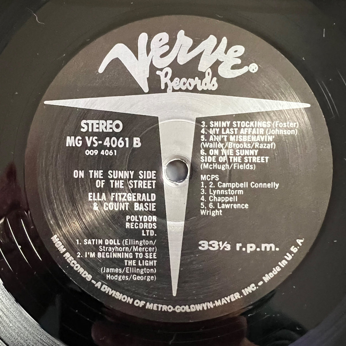 Ella Fitzgerald & Count Basie - On The Sunny Side Of The Street / US-Press. 197? - (M-/M-)