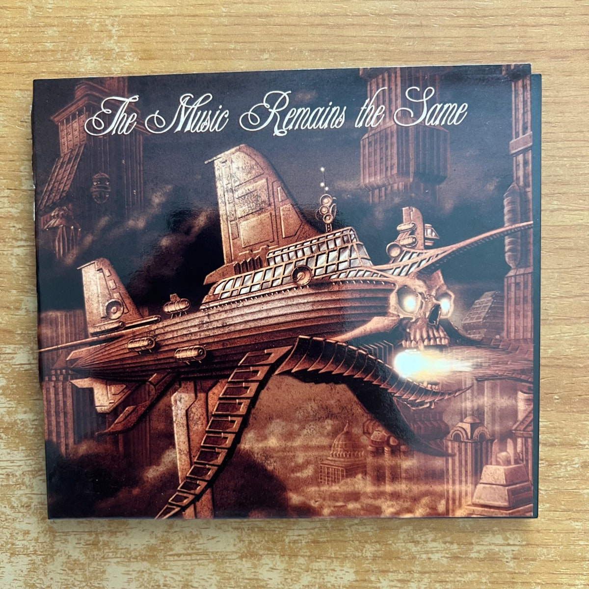 Various - The Music Remains The Same (Tribute To Led Zeppelin) / CD - 1. Spain-Press. 2002 - (M-/VG+)