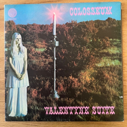 Colisée - Suite Valentyne / 1re édition britannique. 1969 - (M-/M-)